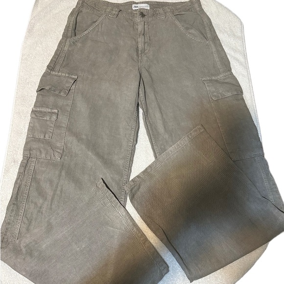 Zara Light Gray Cargo Pants - Picture 2 of 8